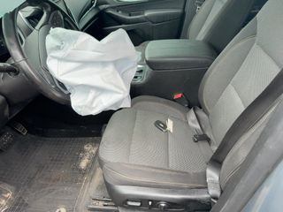 2019 Chevrolet Traverse LT Cloth - Interior Front Seat Image